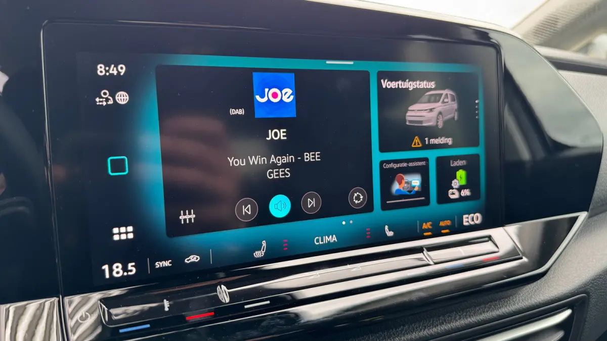 Life Maxi 1.5 eTSI eHybrid 19,7 kWh DSG Automaat 7 persoons | Navi by APP | Camera | Airco voor en achter | Stoelverwarming v | Adaptive Cruise | 17'' LMV