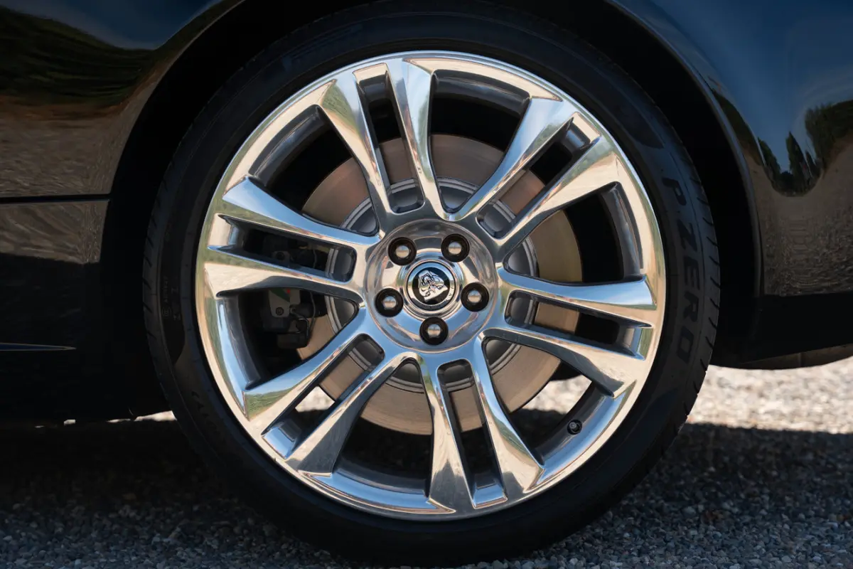 XKR 5.0 V8 Portfolio 510 pk | 100% Jaguar Service | 1e Eigenaar | Clima | Cruise | Leder | Navi | Stoelkoeling |