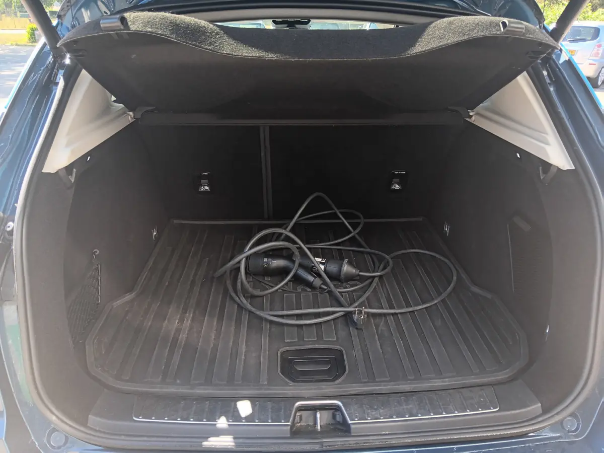 1.5 Plug in Hybrid,262PK PANO,TREKH 1800kg trekgewicht,WINTERPAKKET.