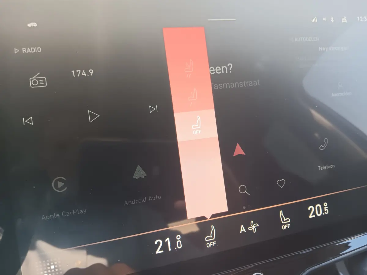 1.5 Plug in Hybrid,262PK PANO,TREKH 1800kg trekgewicht,WINTERPAKKET.