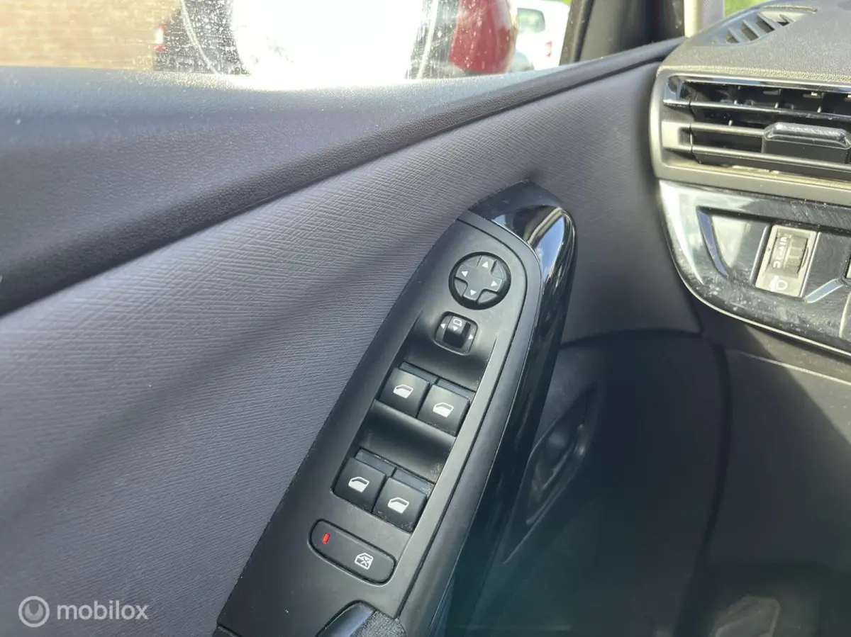 1.2 7per|Keyless|Carplay|Trekhaak|