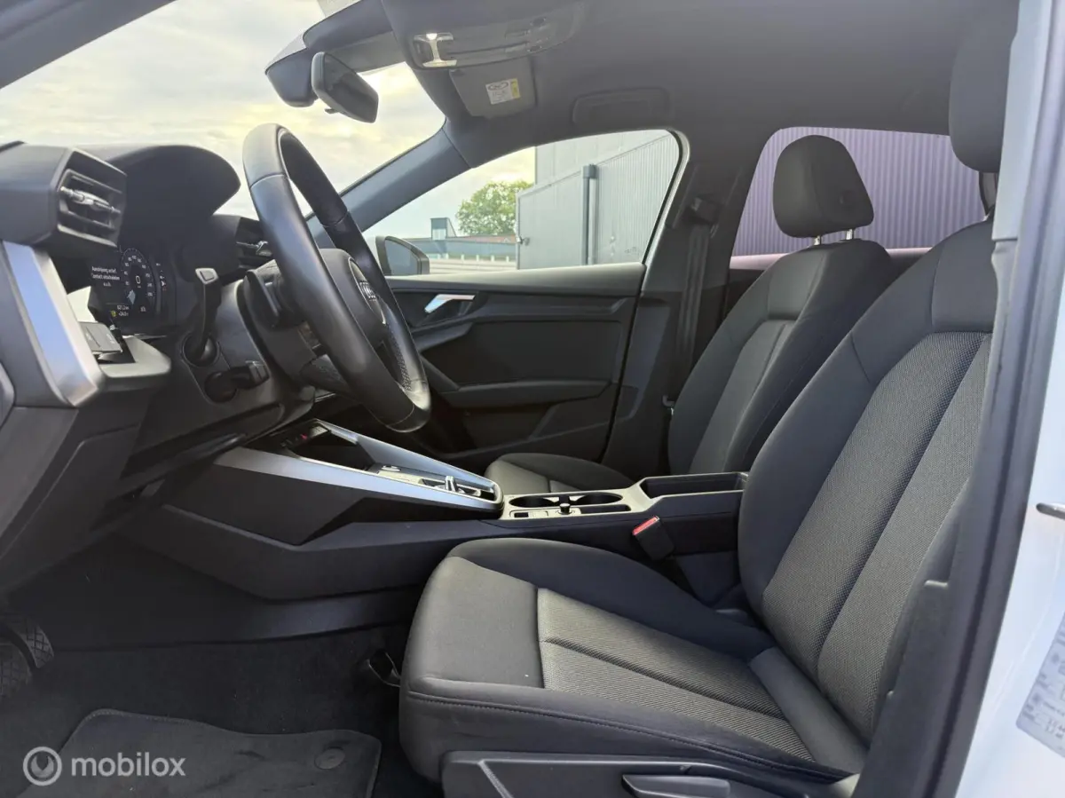 40 TFSI e S-Line S3 UITGEVOERD | MAXTON