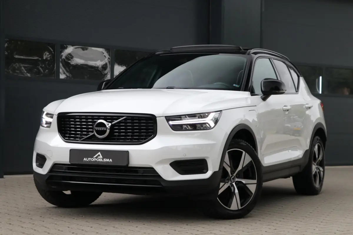 1.5 T4 |R-DESIGN| AdaptiveCruise Trekhaak Panoramadak PrivacyGlass AppleCarplay Camera Pdc Uitstraling! 73000KM BJ2021
