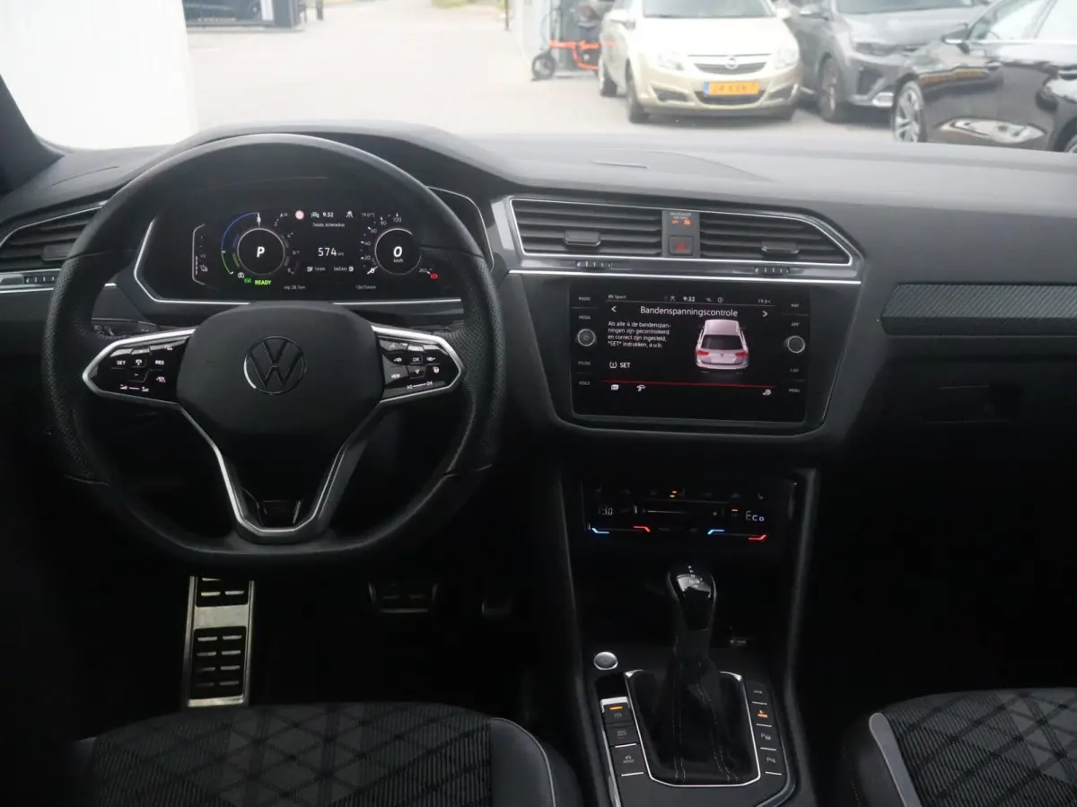 1.4 TSI eHybrid 245pk DSG R-Line Business+ | Soh 90% | Winter Pakket | Trailer Pakket