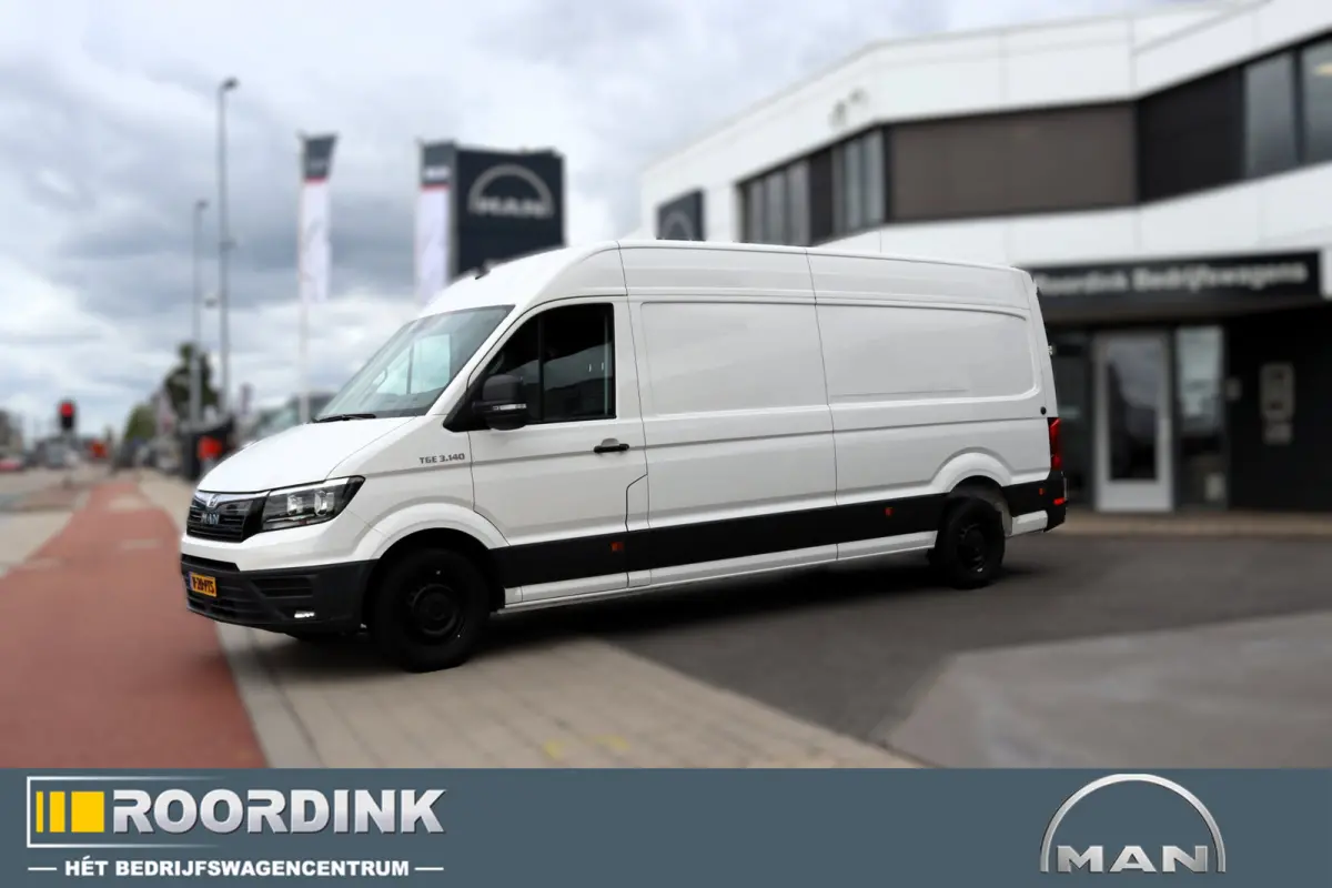 3.140 L4H3 Automaat, cruisecontrol, PDC voor en achter, Camera, multistuur