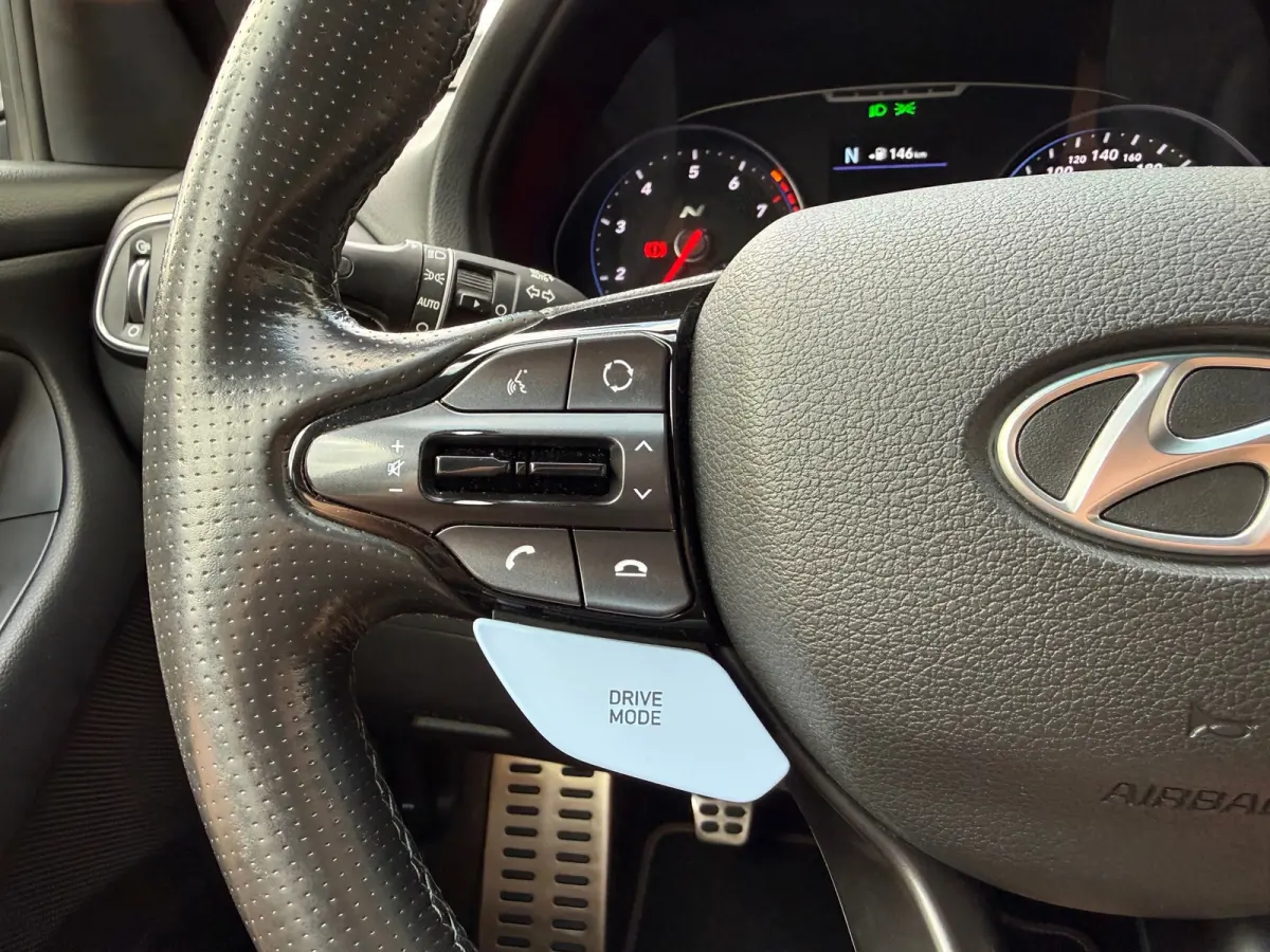 2.0 T-GDI N2 Performance | Full option | Pano | Memory | Keyless | Camera | 275PK | Clima | Bluetooth |