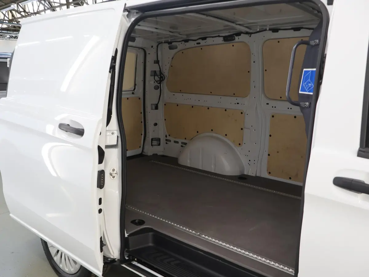116 CDI | Aut. | Lang L2 | Pro | Navigatie | Camera | Cruise-Controle | Stoelverwarming | Spiegelpakket | Dodehoekassistent | 270° Achterdeuren | Certified