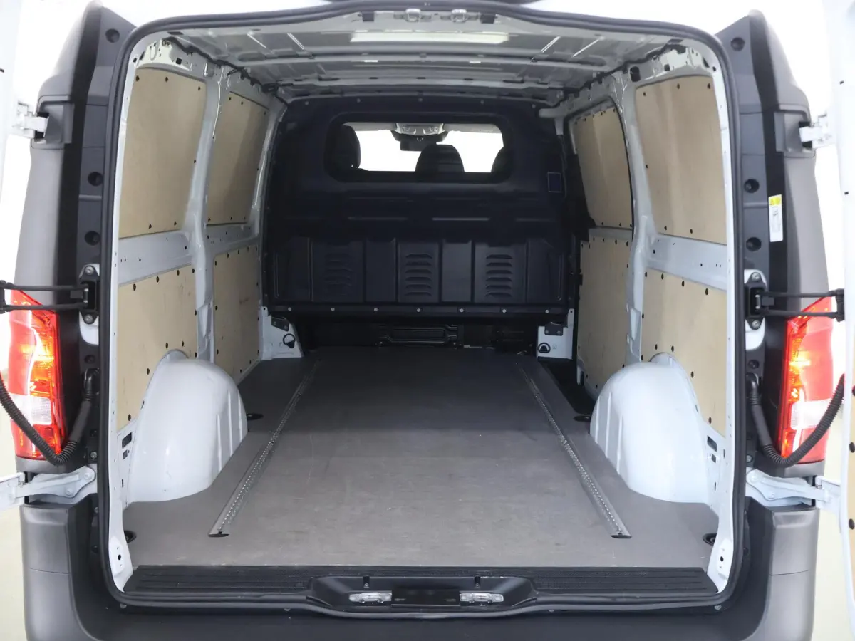 116 CDI | Aut. | Lang L2 | Pro | Navigatie | Camera | Cruise-Controle | Stoelverwarming | Spiegelpakket | Dodehoekassistent | 270° Achterdeuren | Certified