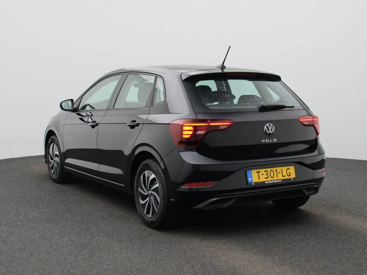1.0 TSI Life 95 PK| Origineel Nederlands | 1e Eigenaar | Navigatie | Parkeersensoren Voor & Achter | LED Koplampen | Airco | Digitale Cockpit