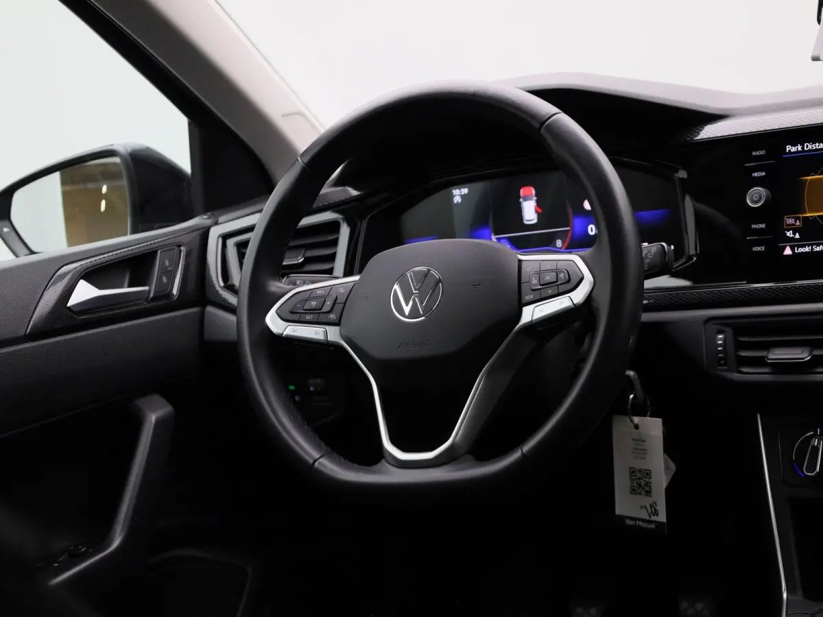 1.0 TSI Life 95 PK| Origineel Nederlands | 1e Eigenaar | Navigatie | Parkeersensoren Voor & Achter | LED Koplampen | Airco | Digitale Cockpit