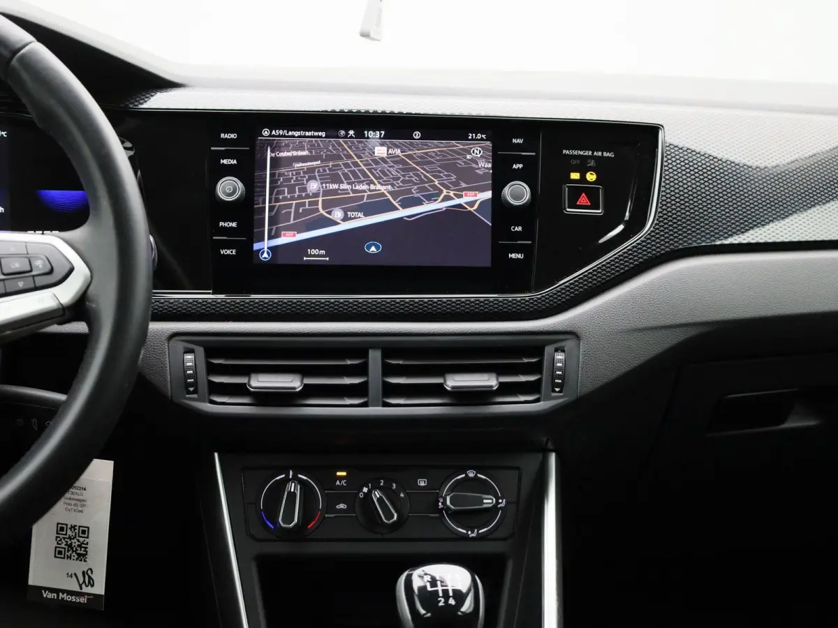 1.0 TSI Life 95 PK| Origineel Nederlands | 1e Eigenaar | Navigatie | Parkeersensoren Voor & Achter | LED Koplampen | Airco | Digitale Cockpit