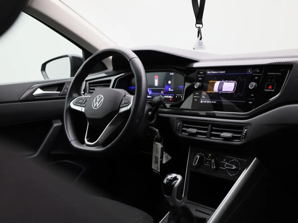 1.0 TSI Life 95 PK| Origineel Nederlands | 1e Eigenaar | Navigatie | Parkeersensoren Voor & Achter | LED Koplampen | Airco | Digitale Cockpit
