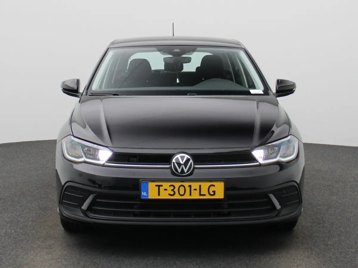 1.0 TSI Life 95 PK| Origineel Nederlands | 1e Eigenaar | Navigatie | Parkeersensoren Voor & Achter | LED Koplampen | Airco | Digitale Cockpit