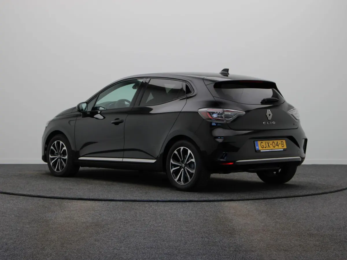 E-Tech Full Hybrid 145pk techno | Digitaal dashboard | Navigatie | Stoel- en stuurwielverwarming |