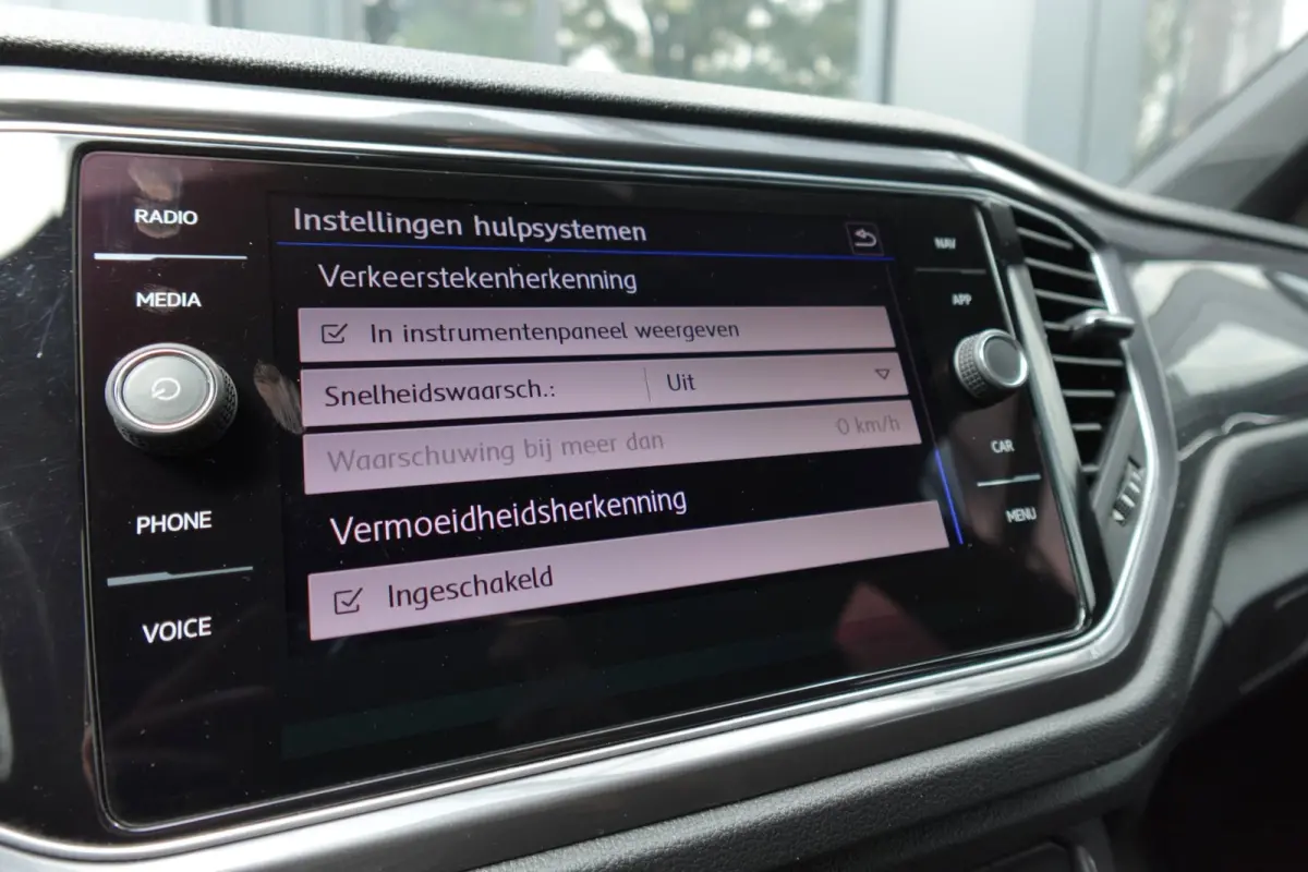 1.5 TSI Sport Business R PANO CAM ACC