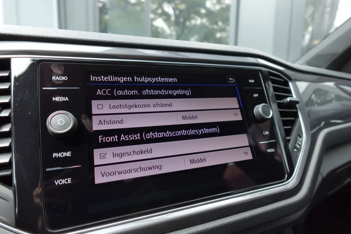1.5 TSI Sport Business R PANO CAM ACC
