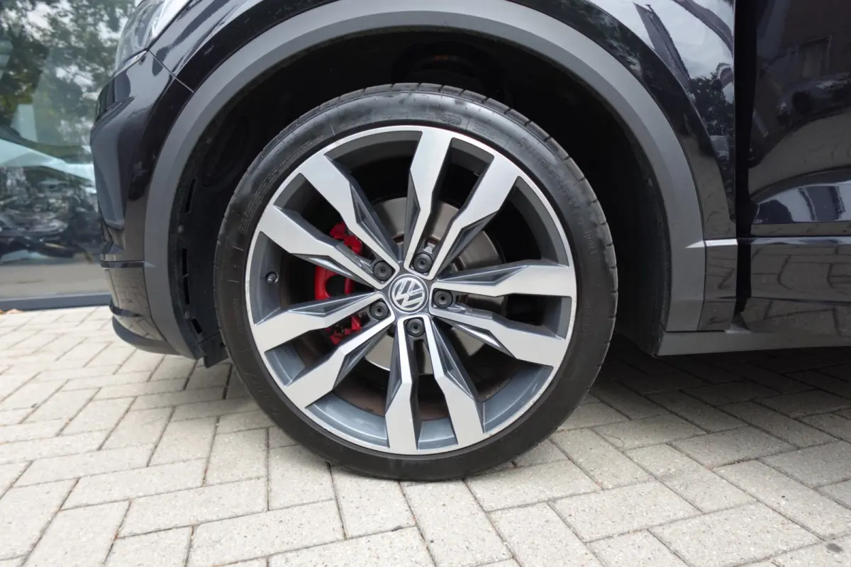 1.5 TSI Sport Business R PANO CAM ACC