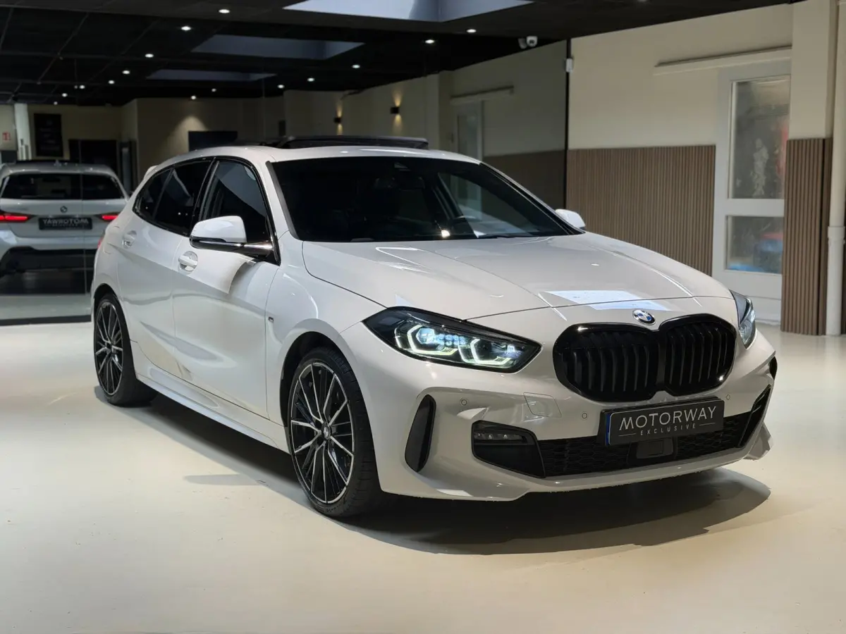 120i High Executive|Pano|HUD|Keyless|Sfeer