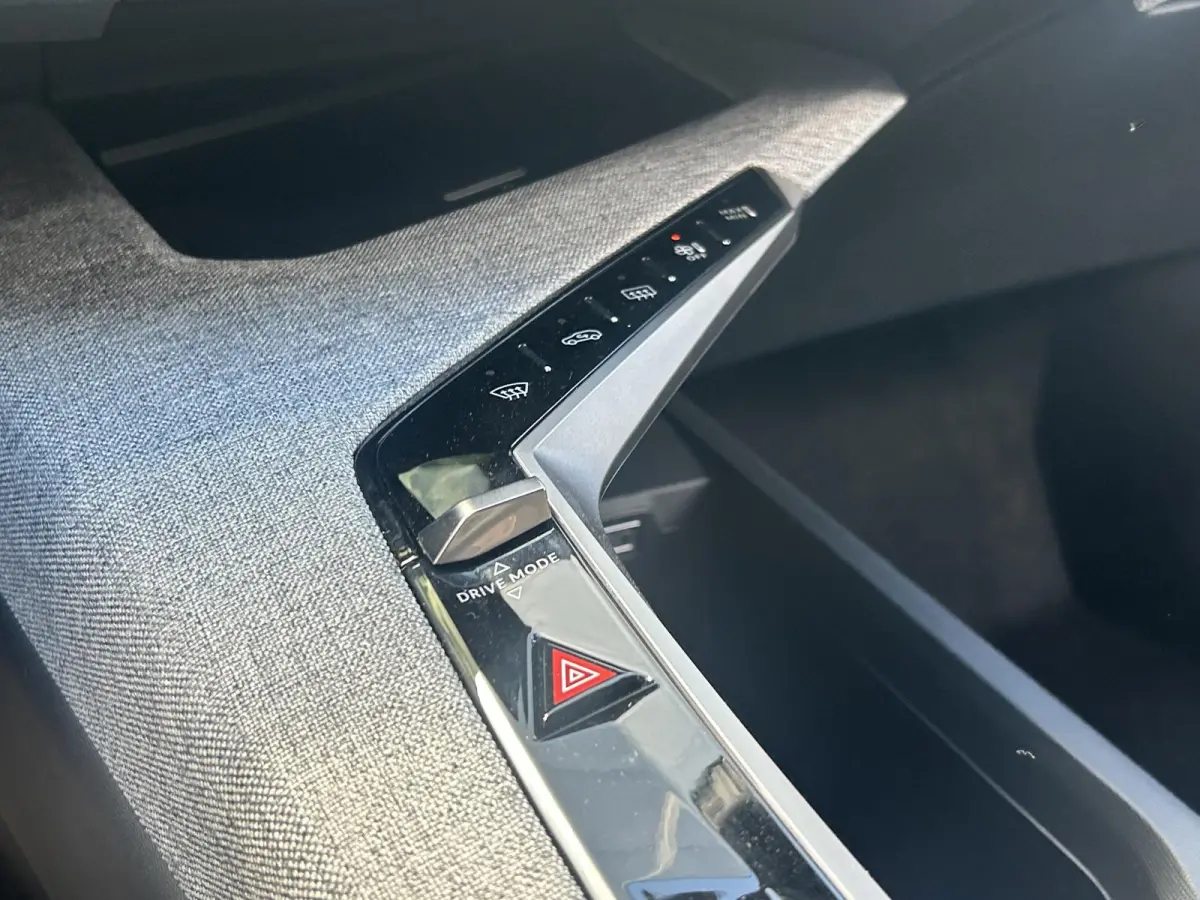 1.2 Hybrid 145 Allure 7p | Stoelverwarming | Camera | Cruise Control | Apple Carplay/Android Auto