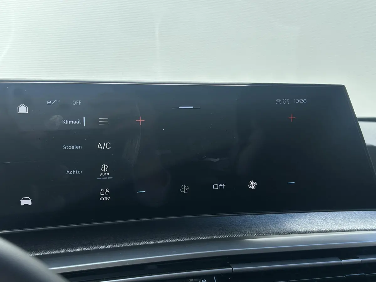 1.2 Hybrid 145 Allure 7p | Stoelverwarming | Camera | Cruise Control | Apple Carplay/Android Auto