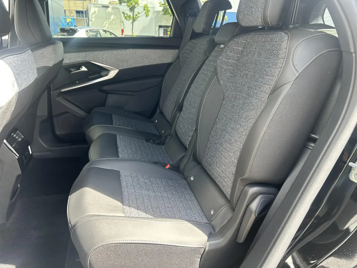 1.2 Hybrid 145 Allure 7p | Stoelverwarming | Camera | Cruise Control | Apple Carplay/Android Auto