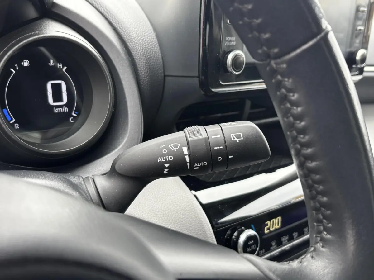 1.5 Hybrid First Edition | Carplay | Camera | 17 inch | Adaptive Cruise Control