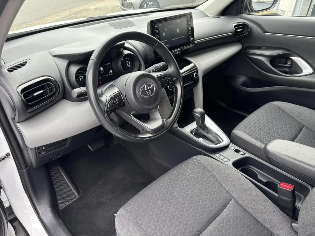 1.5 Hybrid First Edition | Carplay | Camera | 17 inch | Adaptive Cruise Control
