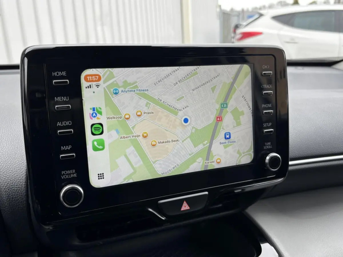 1.5 Hybrid First Edition | Carplay | Camera | 17 inch | Adaptive Cruise Control