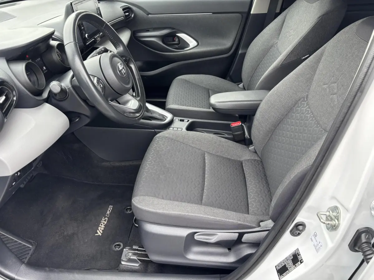 1.5 Hybrid First Edition | Carplay | Camera | 17 inch | Adaptive Cruise Control