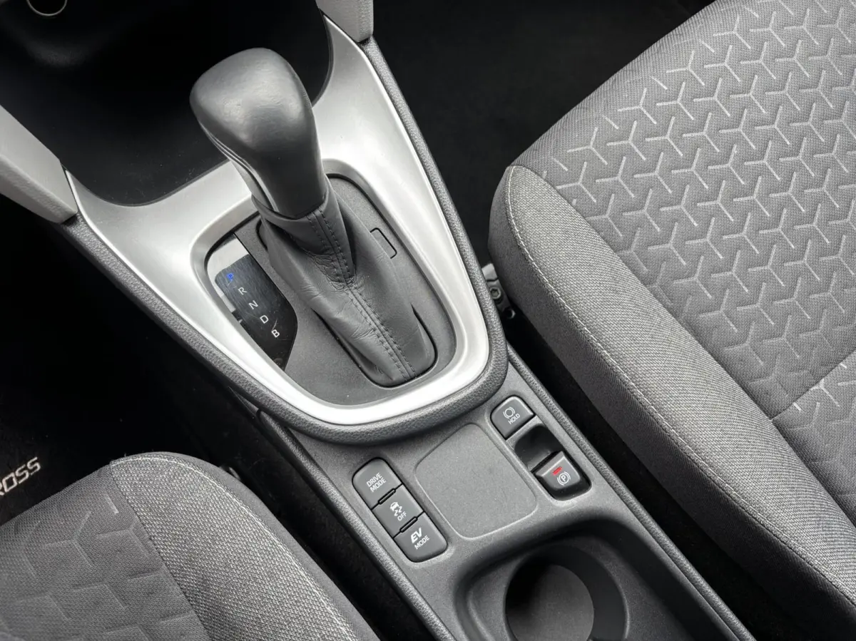 1.5 Hybrid First Edition | Carplay | Camera | 17 inch | Adaptive Cruise Control