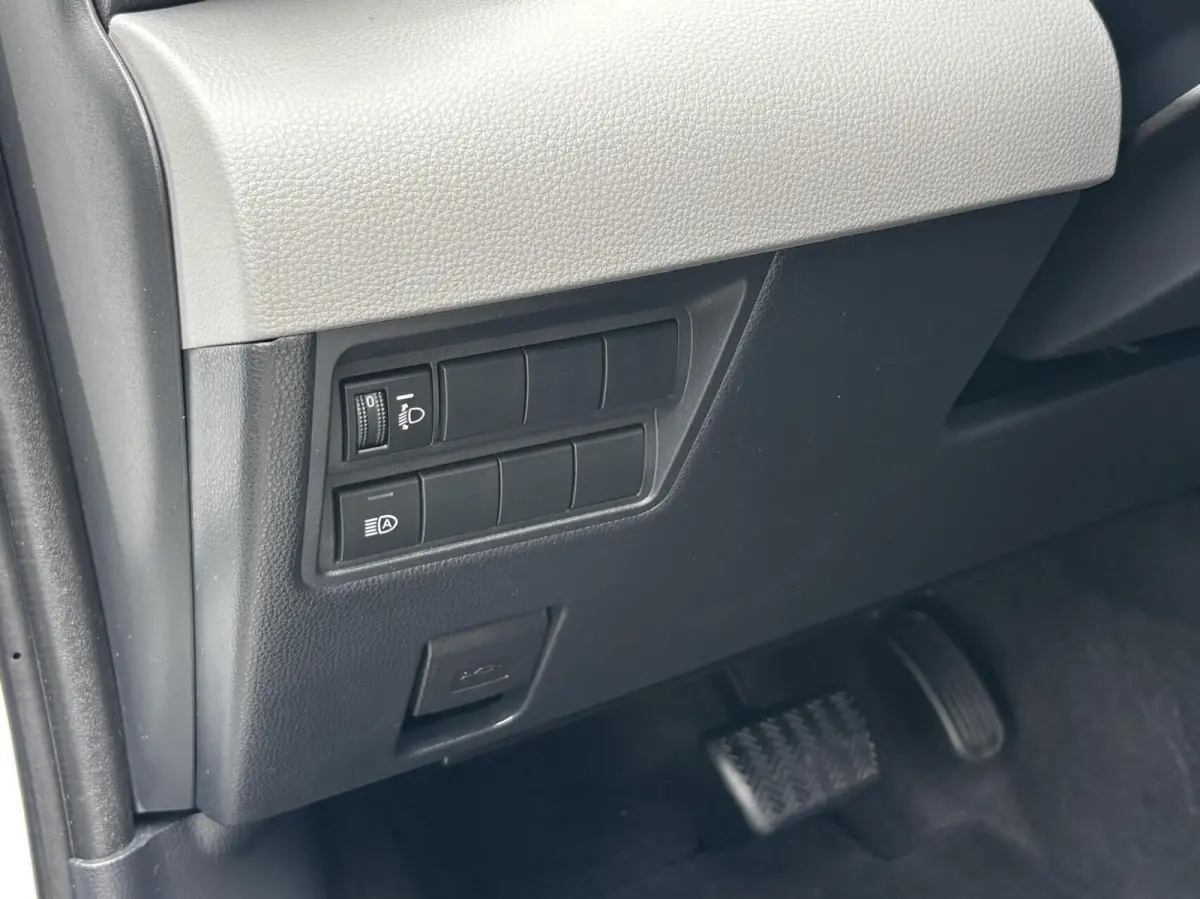 1.5 Hybrid First Edition | Carplay | Camera | 17 inch | Adaptive Cruise Control