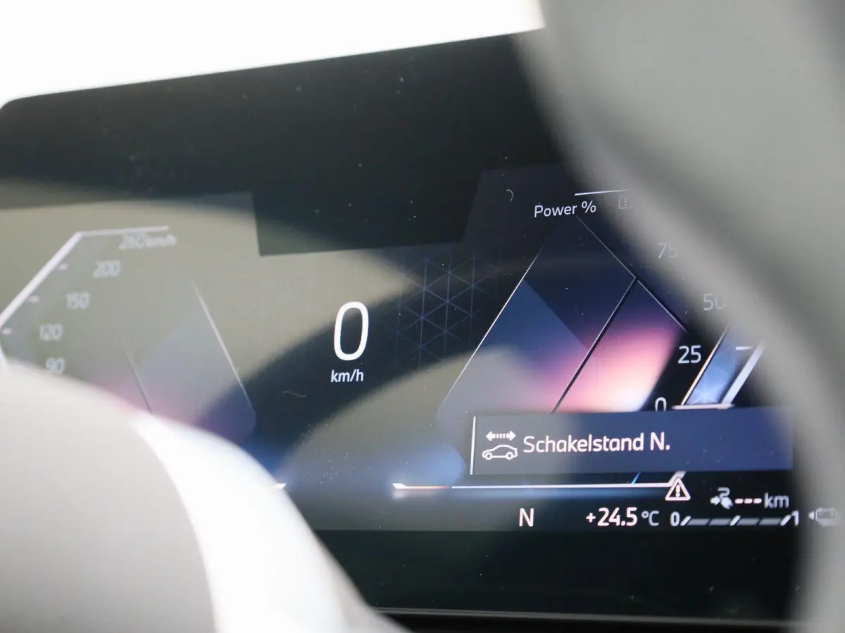 xDrive25e | LEER | CAMERA | STOELVERWARMING | NAVIGATIE