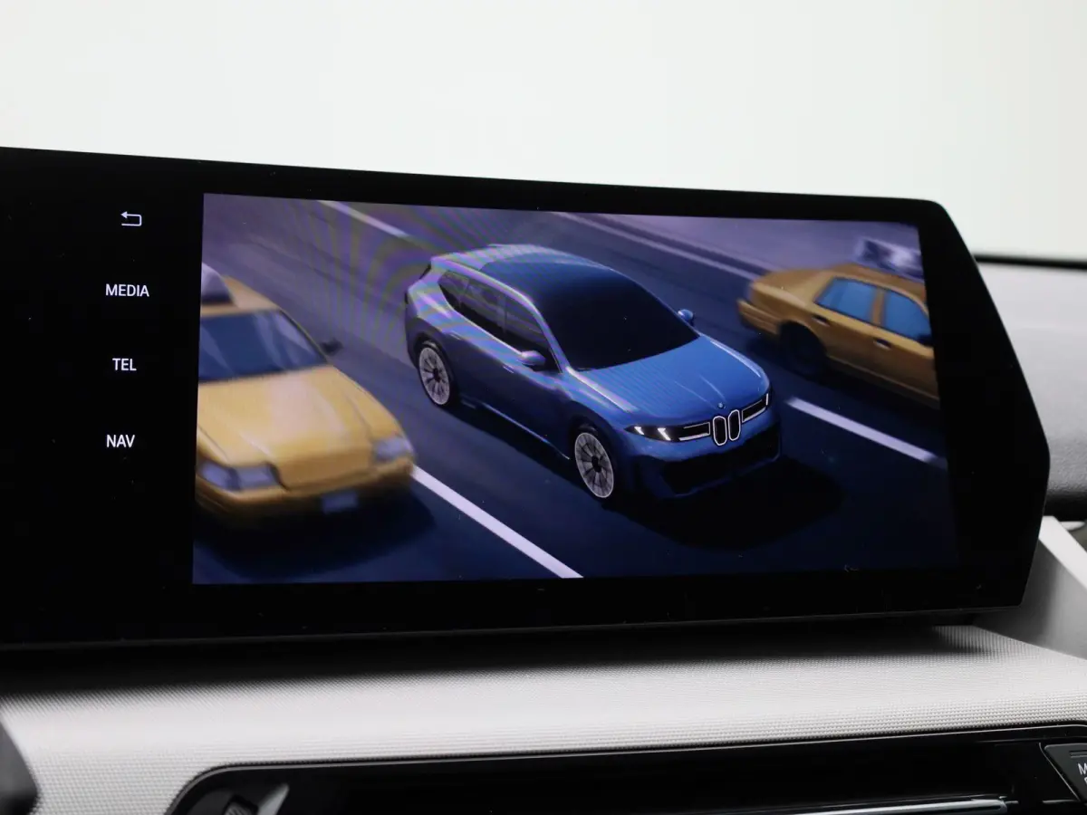 xDrive25e | LEER | CAMERA | STOELVERWARMING | NAVIGATIE