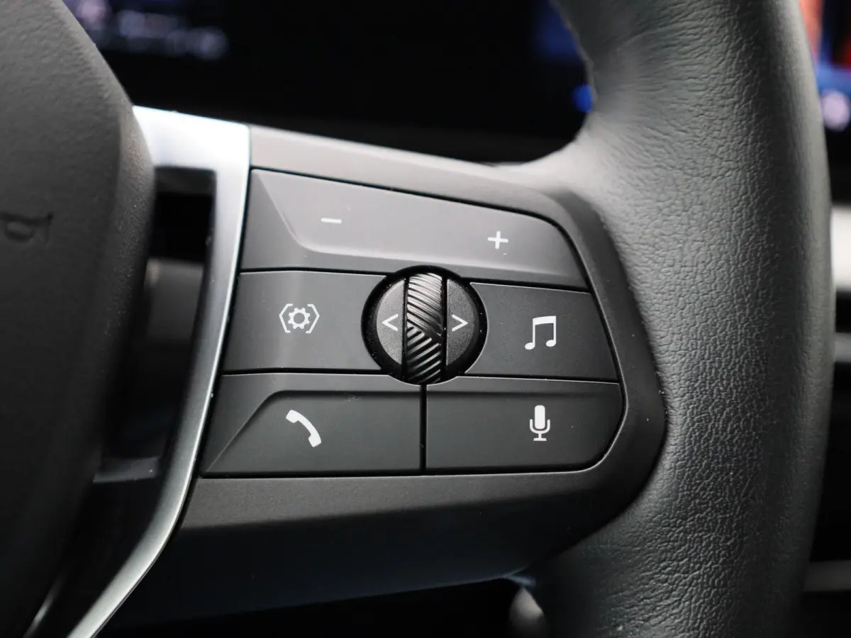 xDrive25e | LEER | CAMERA | STOELVERWARMING | NAVIGATIE