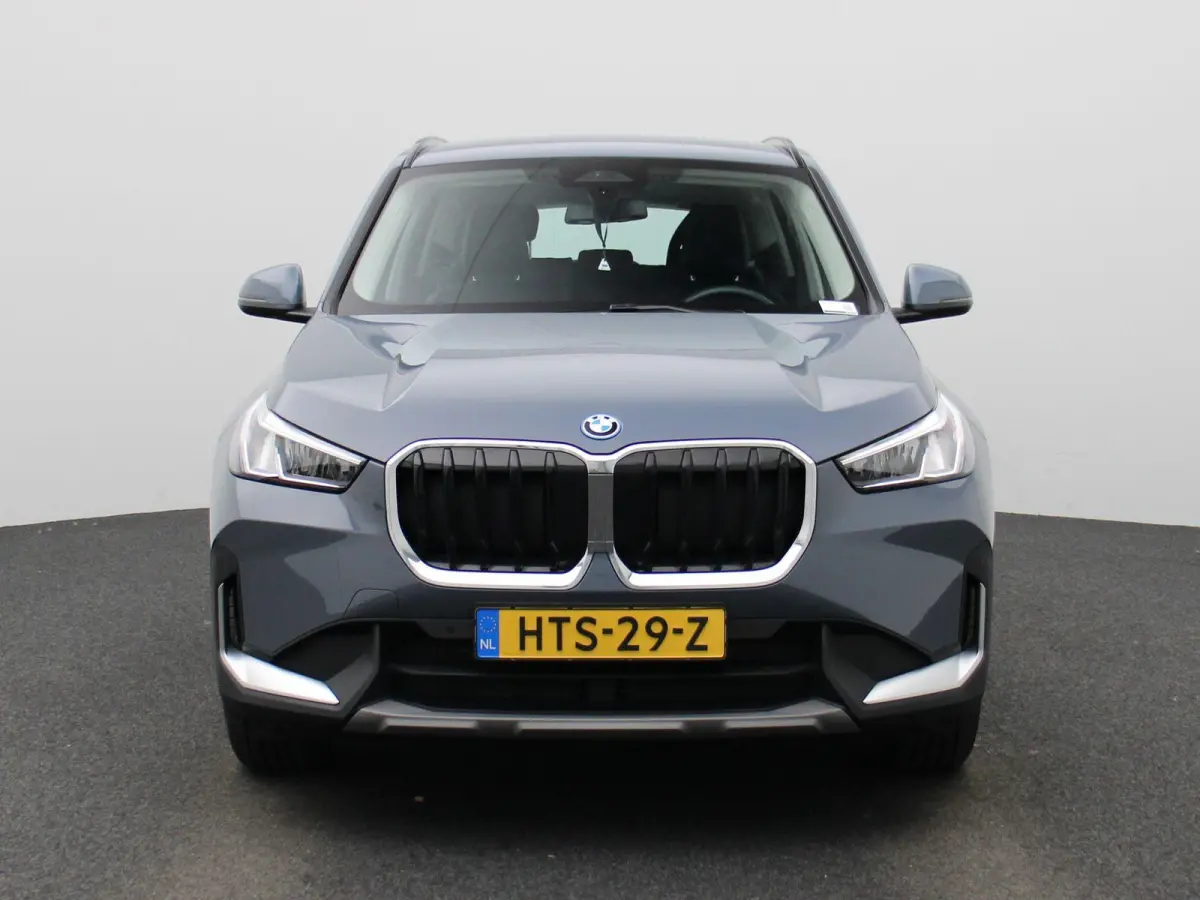 xDrive25e | LEER | CAMERA | STOELVERWARMING | NAVIGATIE