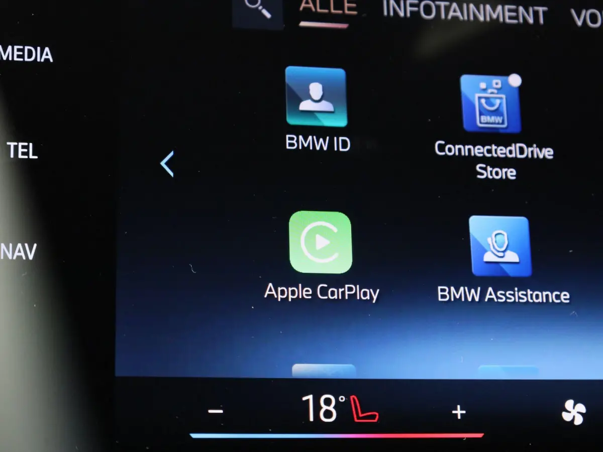 xDrive25e | LEER | CAMERA | STOELVERWARMING | NAVIGATIE