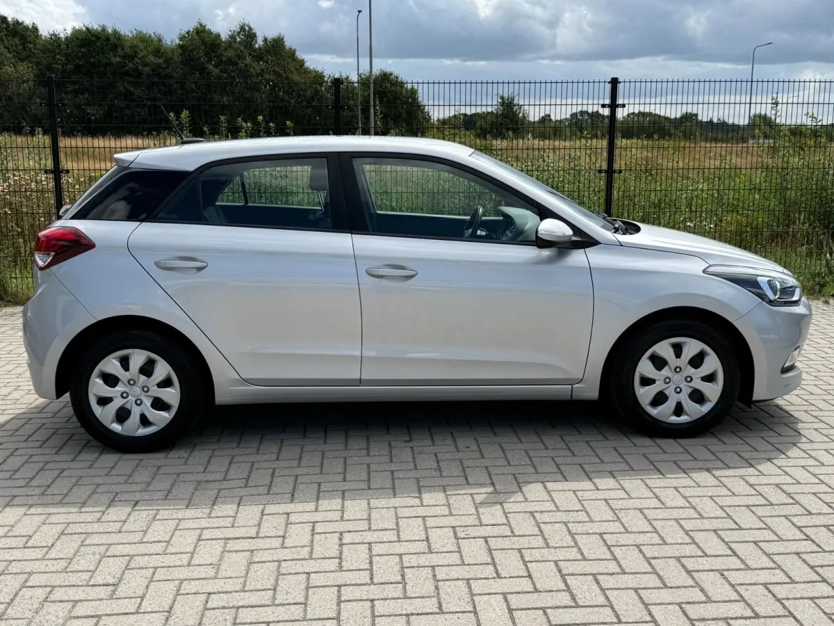 1.0 T-GDI Comfort |1ste Eigenaar | PDC | Camera | Navi |