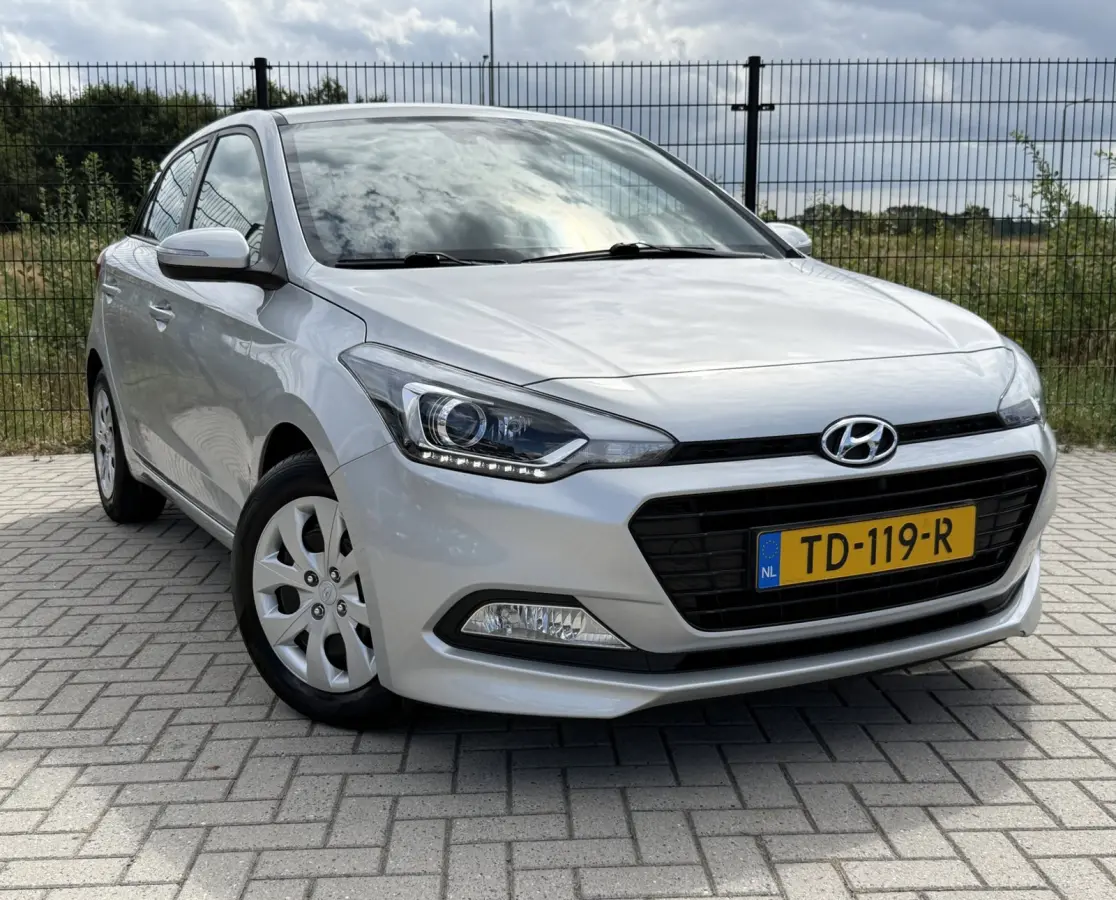 1.0 T-GDI Comfort |1ste Eigenaar | PDC | Camera | Navi |