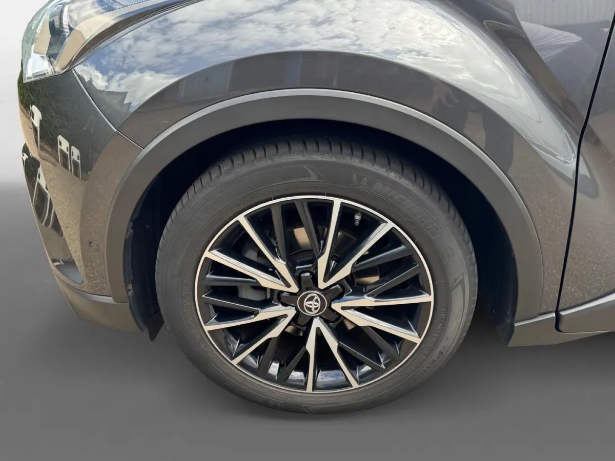 1.8 Hybrid Executive | Climate control | Trekhaak | Keyless | Adaptive cruise control | Navigatie