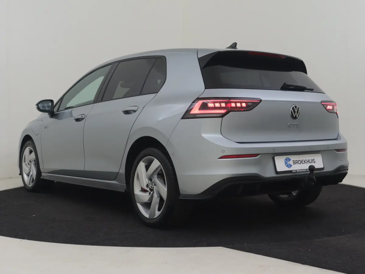 1.5 eHybrid GTE 272PK DSG/AUTO | Camera | IQ Light l Elektr. Trekhaak | Parkeerassistent | Head-up Display | Stoel/stuurverwarming | App connect | Dodehoek detectie |IQ Lights | DAB | 17"LMV