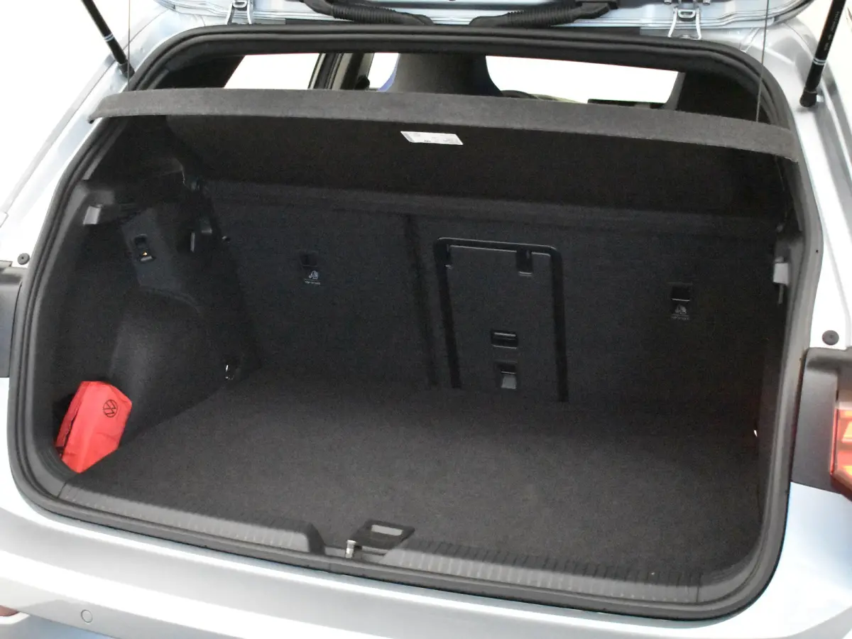 1.5 eHybrid GTE 272PK DSG/AUTO | Camera | IQ Light l Elektr. Trekhaak | Parkeerassistent | Head-up Display | Stoel/stuurverwarming | App connect | Dodehoek detectie |IQ Lights | DAB | 17"LMV