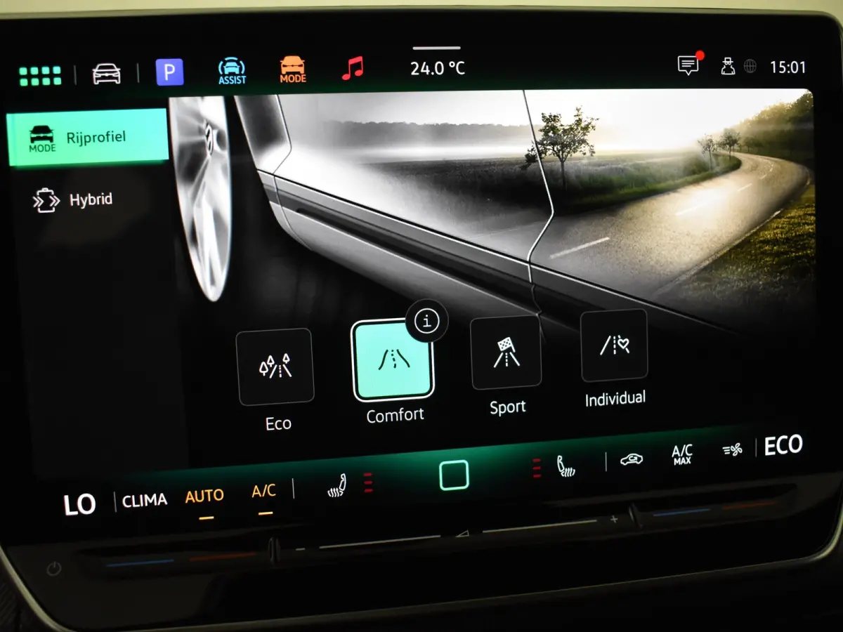1.5 eHybrid GTE 272PK DSG/AUTO | Camera | IQ Light l Elektr. Trekhaak | Parkeerassistent | Head-up Display | Stoel/stuurverwarming | App connect | Dodehoek detectie |IQ Lights | DAB | 17"LMV