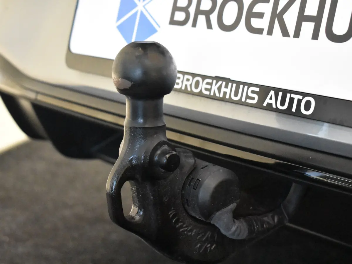 1.5 eHybrid GTE 272PK DSG/AUTO | Camera | IQ Light l Elektr. Trekhaak | Parkeerassistent | Head-up Display | Stoel/stuurverwarming | App connect | Dodehoek detectie |IQ Lights | DAB | 17"LMV
