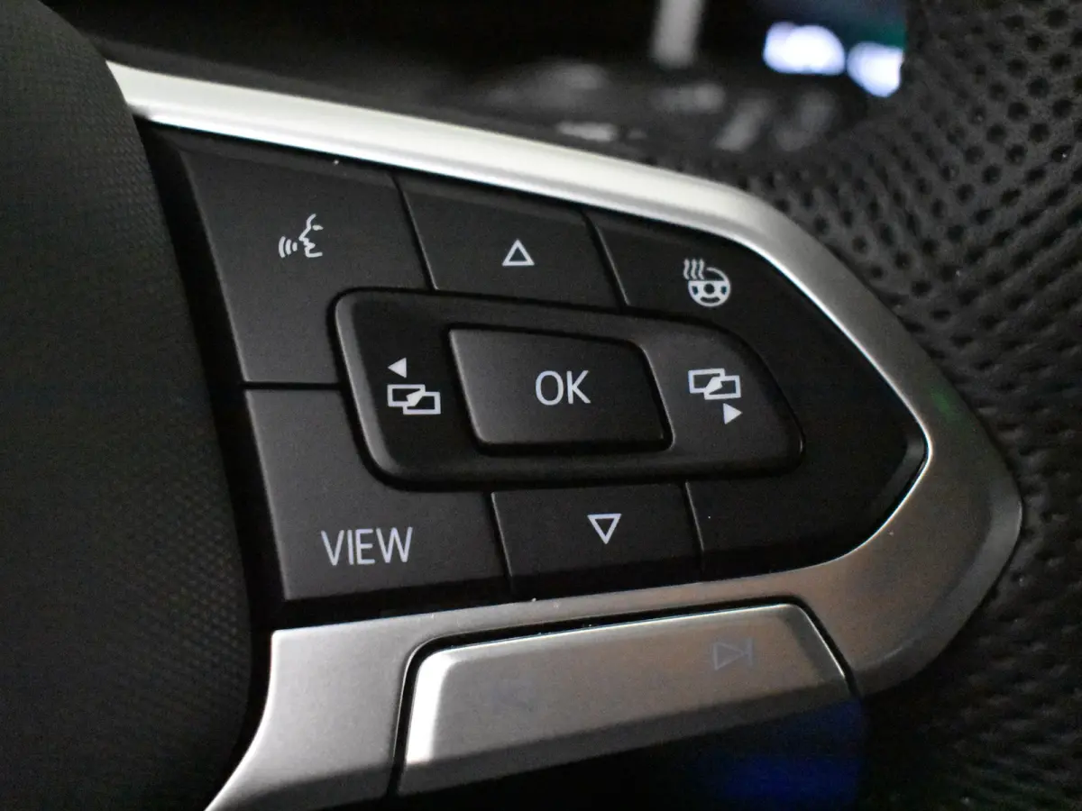 1.5 eHybrid GTE 272PK DSG/AUTO | Camera | IQ Light l Elektr. Trekhaak | Parkeerassistent | Head-up Display | Stoel/stuurverwarming | App connect | Dodehoek detectie |IQ Lights | DAB | 17"LMV