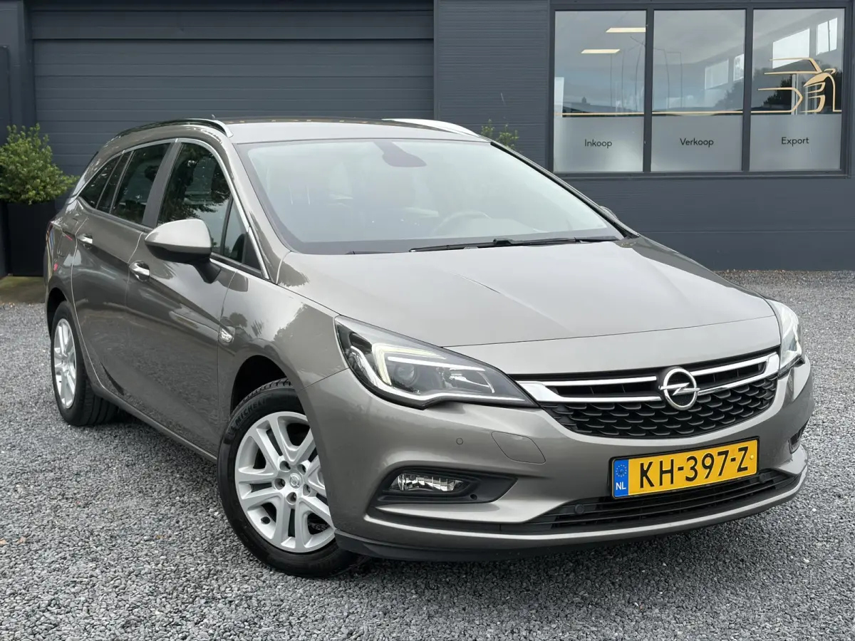 1.4 Business+ ✓1e Eigenaar✓Trekhaak✓150pk✓Carplay✓Navi✓Airco✓Cruise✓Pdc V+A✓6 Bak✓Lm velgen✓N.A.P,Apk tot 10-2027