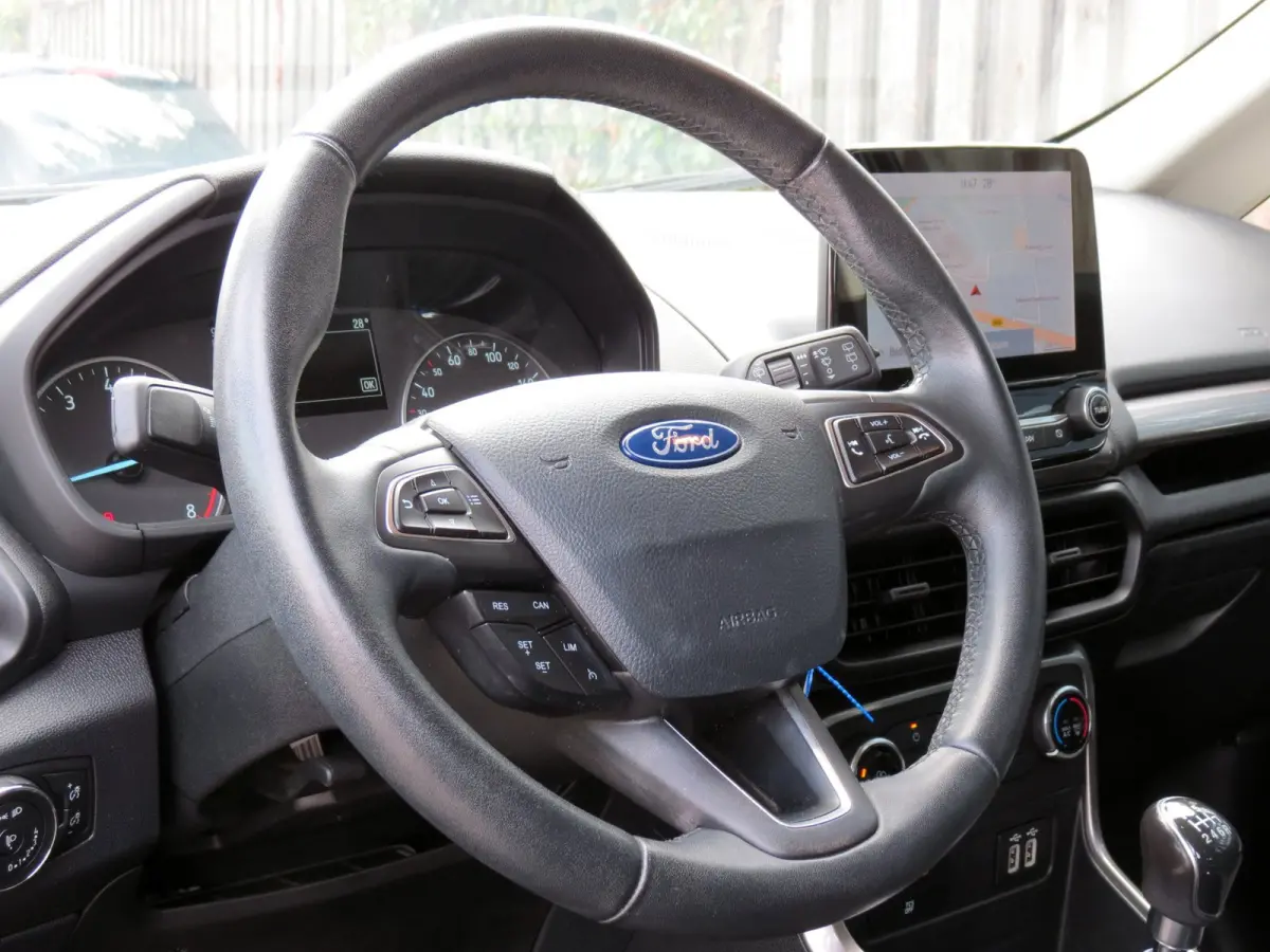 1.0 EcoBoost Titanium | CARPLAY | NAVI | CRUISE CONTROL | LICHTMETALEN VELGEN | PARKEERSENSORS |