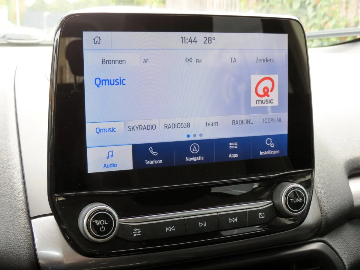 1.0 EcoBoost Titanium | CARPLAY | NAVI | CRUISE CONTROL | LICHTMETALEN VELGEN | PARKEERSENSORS |