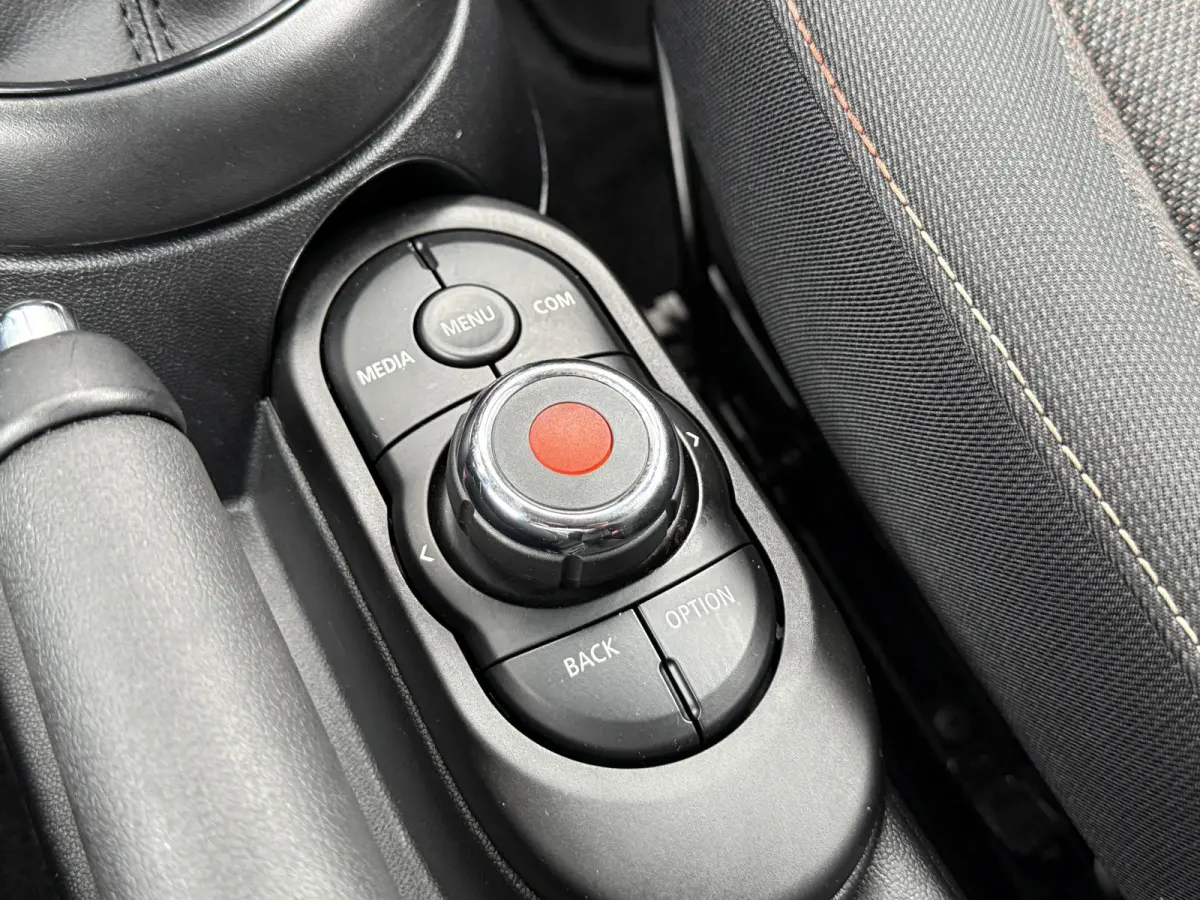 1.5 One Pepper Automaat | British Racing Green | Dealer onderhouden | Origineel NL auto