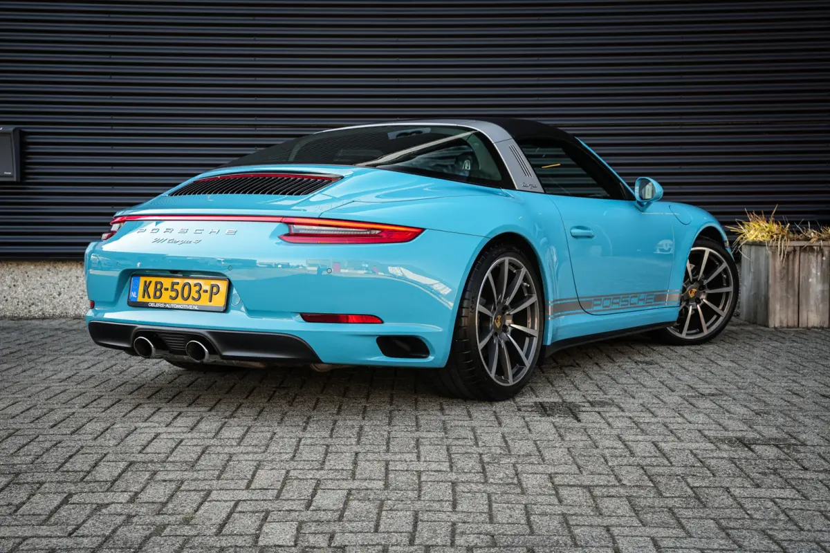 991.2 3.0 4 | Miami Blue | Sportchrono | Stoelventilatie | Leder | CarPlay | Camera | Uniek! |