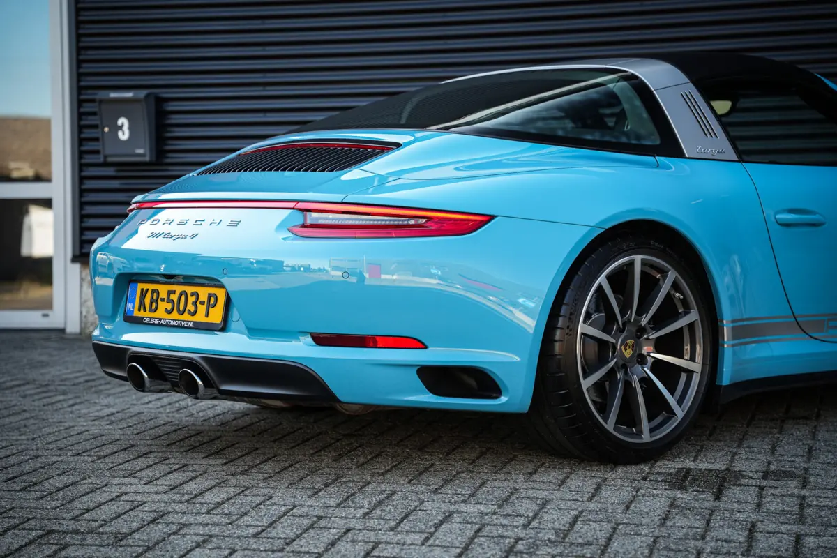 991.2 3.0 4 | Miami Blue | Sportchrono | Stoelventilatie | Leder | CarPlay | Camera | Uniek! |